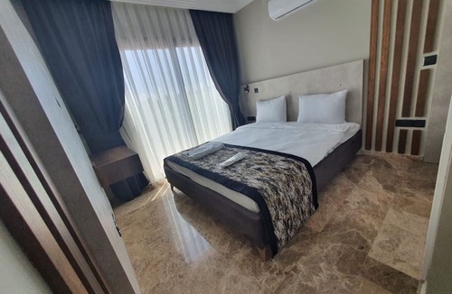 Kyrenia House | Luxury Hotel Room w Pool Near Beach in Kyrenia