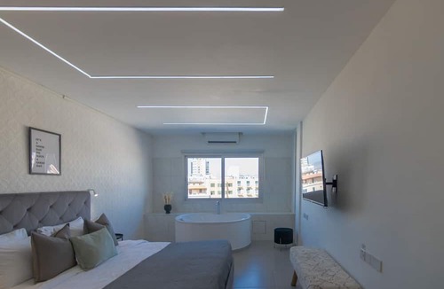 Nicosia Apartment | Phaedrus Living Plateia Suite Verde