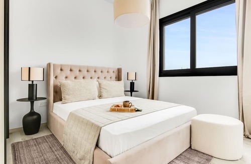 Neapolis Apartment | Sanders Premier - Lovely 2 bdr apt With Balcony