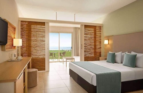 Ayia Napa Hotel | Atlantis Resort