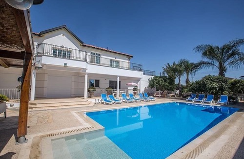 Paralimni House | Family villa in Paralimni with spectacular views