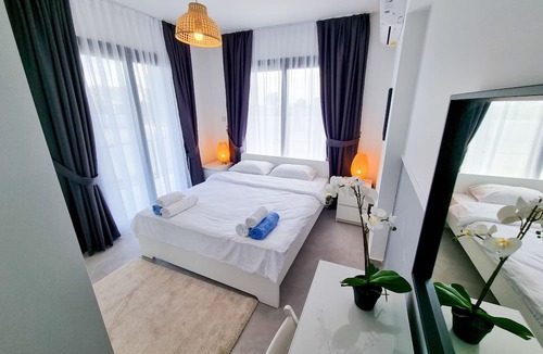 Gastria Apartment | Helena Pool Apartments