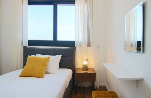 Agios Athanasios Apartment | Phaedrus Living: Sea View Anna Residence 302