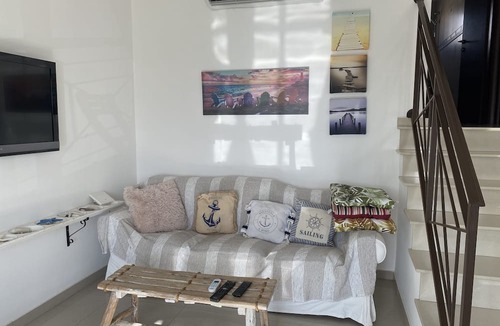 Oroklini Apartment | Apartment Sleeps 4 With Sea Views