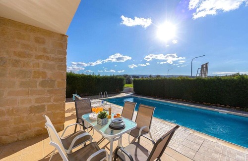 Prodromi Villa | 3 bedroom villa with impressive private pool