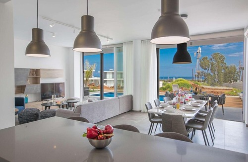 Protaras Villa | Lovely villa perfect for families, great location