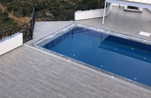 Kyrenia Villa | Large luxury villa with private pool in Lapta Kyrenia