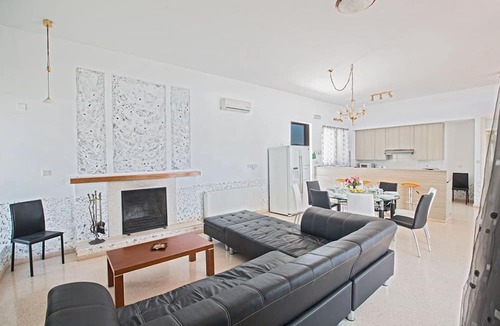 Ayia Napa Cottage | Villa for Rent in Ayia Napa 1201