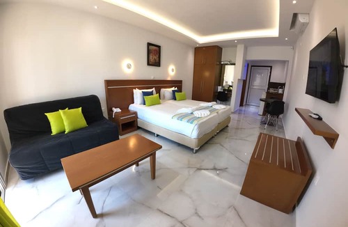Ayia Napa Hotel | Loutsiana Hotel Apts