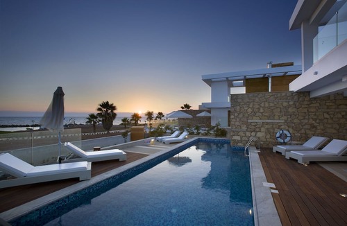 Paphos Hotel | Paradise Cove Beach Villas