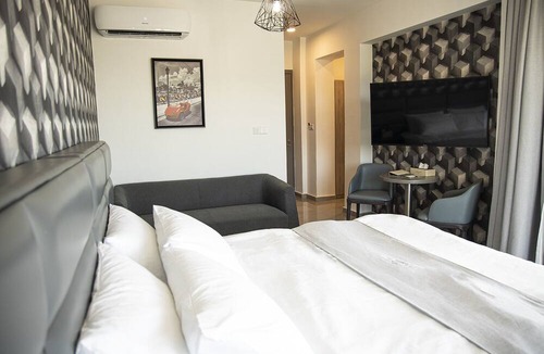 Larnaca City Centre House | Jimmy's Suites