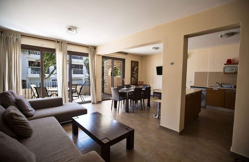 Ayia Napa Apartment | Luxury 2 Bedroom Apartment With Communal Pool, Ayia Napa Apartment 1276