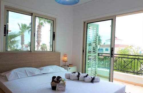 Ayia Thekla House | Fresh 2Bdr Villa-5' on foot from secluded beach!