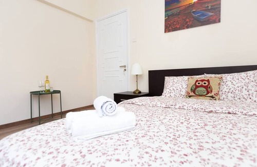 Larnaca Hostel | Aladdin's Hostel - Room 12