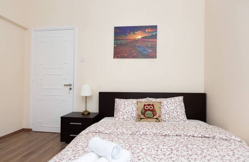 Larnaca Hostel | Aladdin's Hostel - Room 12