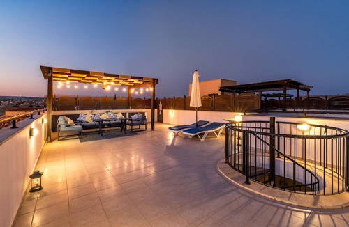 Pyla Apartment | Private Roof Top Terrace Overlooking Pool in Pyla