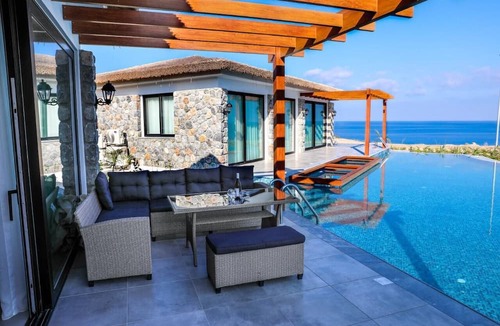 Agios Nikolaos Hotel | Maldive Holiday Resort