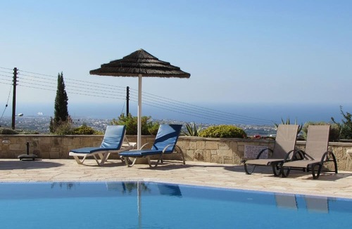 Tala Apartment | holiday house "Seaview" with pool