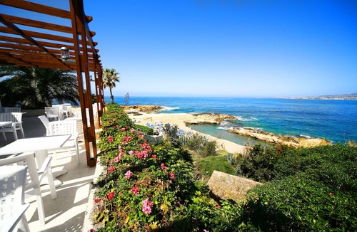 Kissonerga Hotel | Cynthiana Beach Hotel
