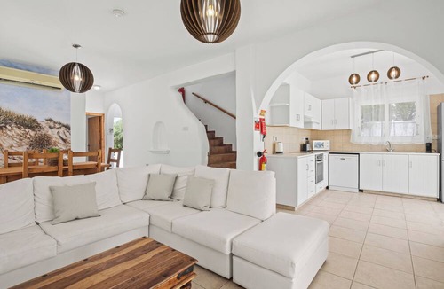 Ayia Thekla Hotel | Thalassines Beach Villas
