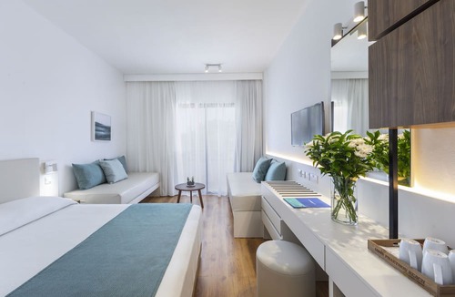 Geroskipou Resort | Louis Phaethon Beach