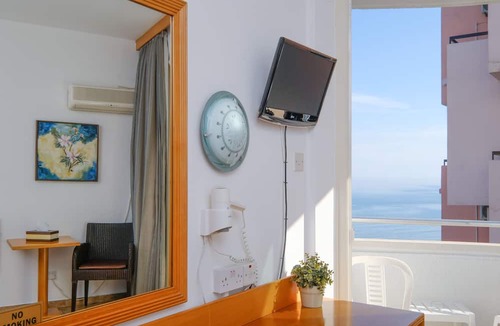 Larnaca Hotel | Flamingo Beach Hotel