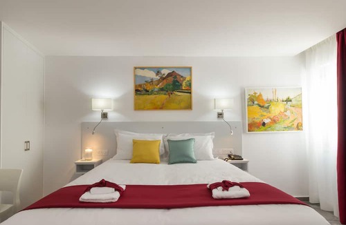 Larnaca City Centre Hotel | Art & Wine Boutique Hotel