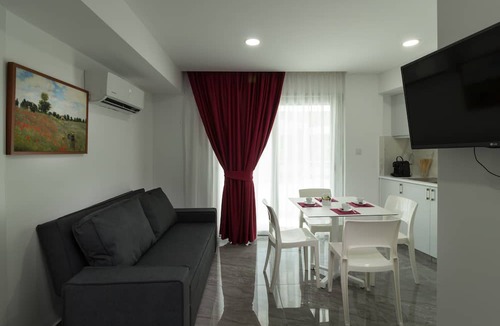 Larnaca City Centre Hotel | Art & Wine Boutique Hotel