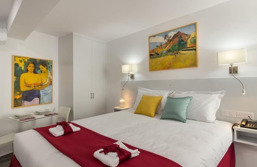 Larnaca City Centre Hotel | Art & Wine Boutique Hotel