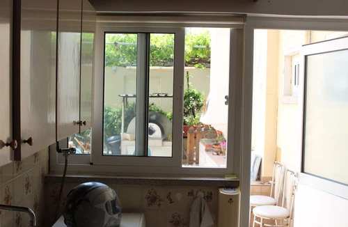 Tseri Hostel | Costas Hostel Action
