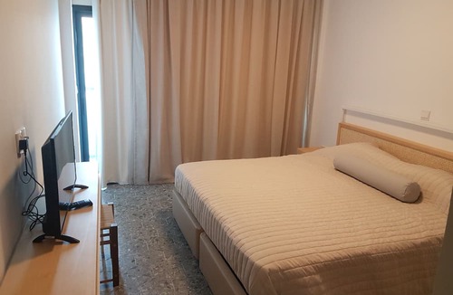 Kato Pyrgos Hotel | E.J. Pyrgos Bay Hotel