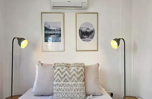 Acropolis Apartment | Phaedrus Living: Central Luxury Flat Esperidon 201