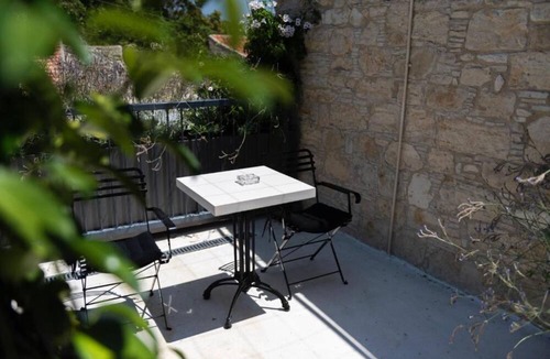 Vouni Bed & Breakfast | Oinou Strata - Adults Only