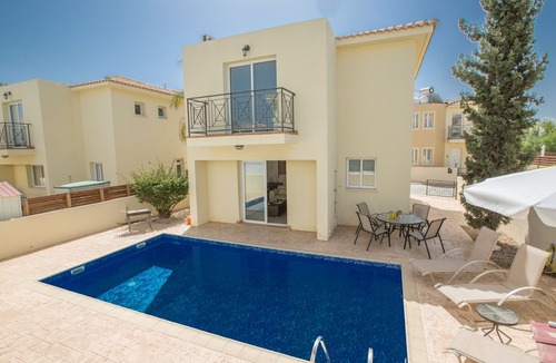 Pernera Cottage | Protaras Holiday Villa CL42 - Cozy 3BDR Pernera Villa, Close to Kalamies Beach