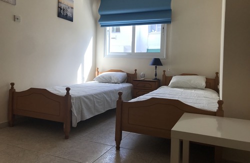 Aradippou Apartment | Beautiful open plan apartment less than 5 minutes to the beach