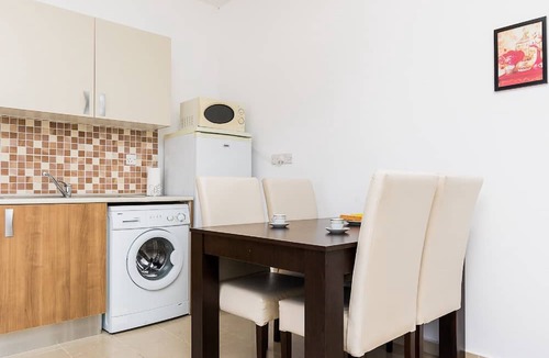 Kyrenia Apartment | Fabulous apartment near sand beach!