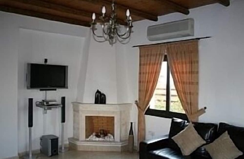 Vrysoulles Villa | High Specification Traditional Luxury Villa with 8x4m Private Pool