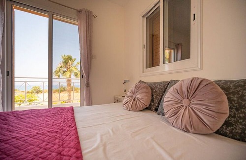 Argaka Villa | Villa Bimini 3 Bed Sea View Villa close to beach and restaurants