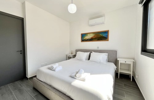 Agios Athanasios House | 148 LIM - Stay Lumiere House