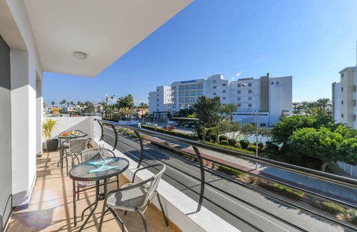 Ayia Napa Apartment | Nissi Apartment 102