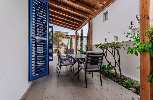 Agios Theodoros House | Seaview Sanctuary House