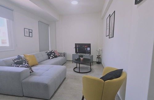 Agios Athanasios House | 148 Lim- Stay Synergy House
