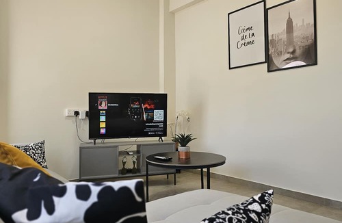 Agios Athanasios House | 148 Lim- Stay Synergy House