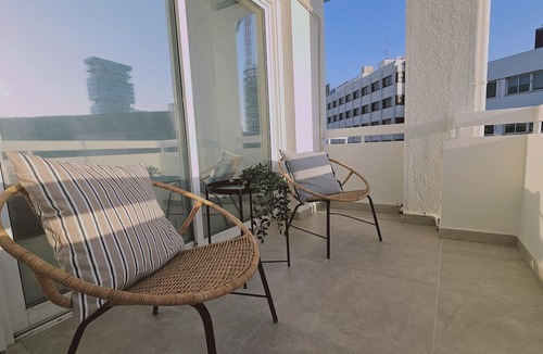 City Centre Apartment | 142 NIC 2 - Stay City Life 2 Apartment