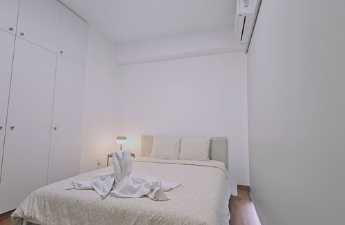 City Centre Apartment | 142 NIC 2 - Stay City Life 2 Apartment