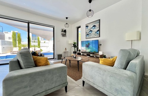 Pernera Villa | 66 PER - Stay Villa Palm