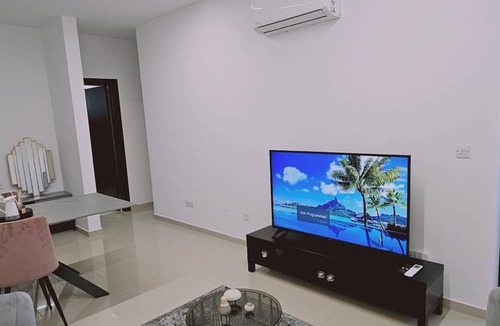 City Centre Apartment | 104 NIC - 403 Stay Cosmo City Suite