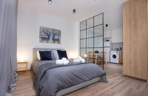 Neapolis Apartment | 89 LIM - Stay Zen Studio