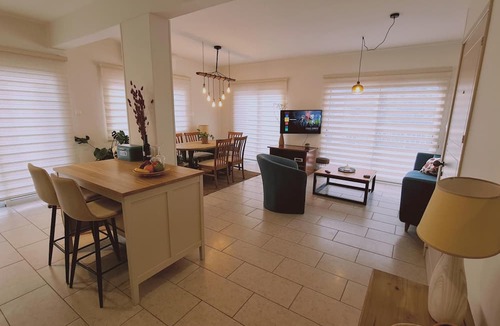 Neapolis Apartment | 83 Lim2 - Stay Naturaleza Penthouse