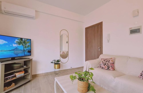 Neapolis Apartment | 83 Lim3 - Stay Sunlit Apartment